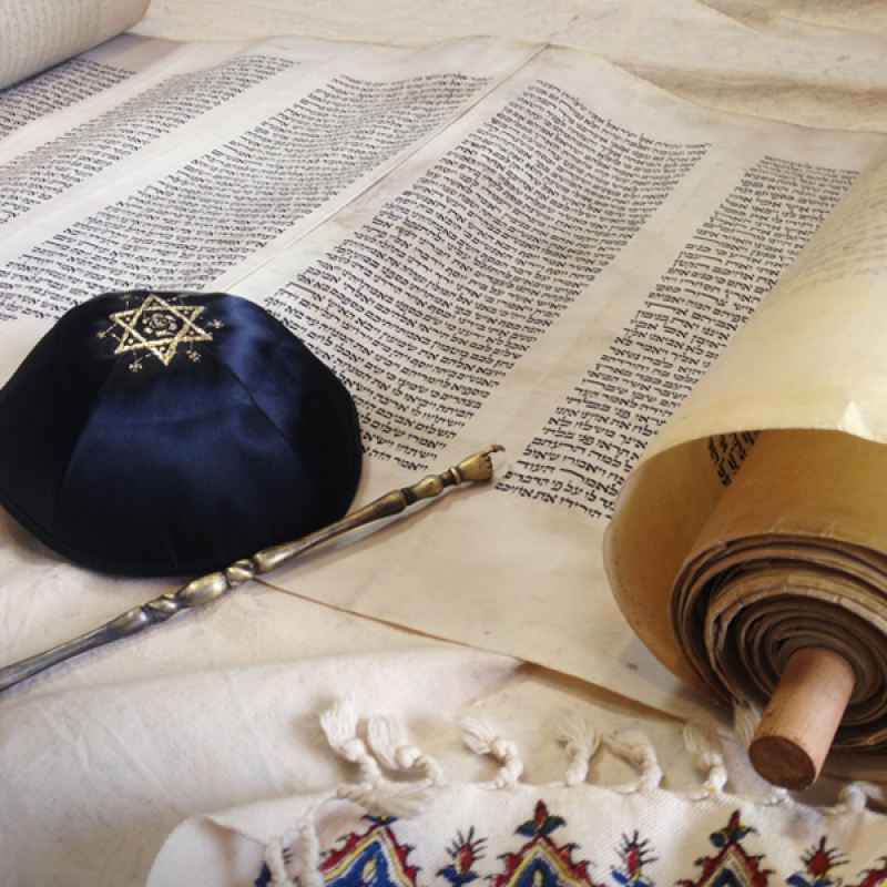 Mark the passage to adulthood, </br>a milestone to celebrate